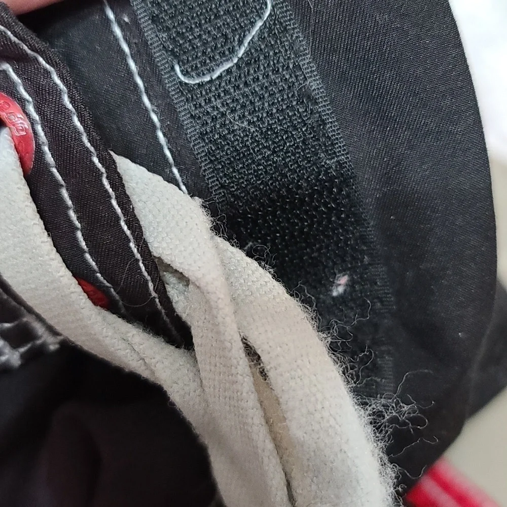 Speedo Mens Swim Trunks Blk/Gray/Red/White Hook&Loop Ties Pockets Size‎ M GUC